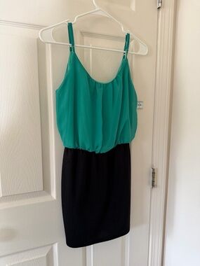Women’s dress